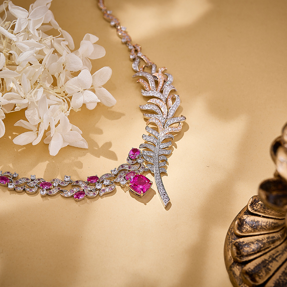 Double-Layer Feather Chain Necklace — 18K Plated